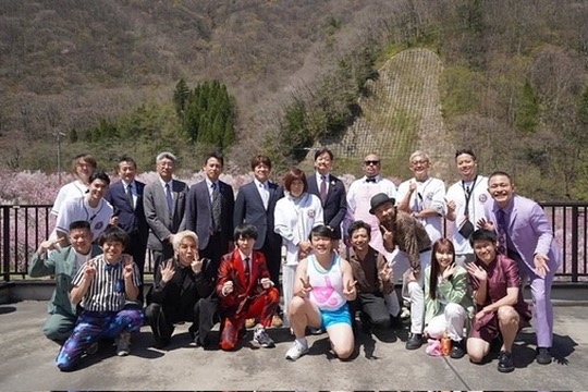 GWに桜500本が見頃　奥飛騨温泉郷で史上最大規模のお花見イベント　「流れ星☆」らお笑いステージで会場を笑いに包み　約100名のダンサーによる圧巻のステージ