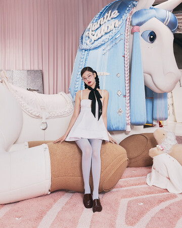 GENTLE MONSTER 東京青山フラッグシップにJENNIEが登場