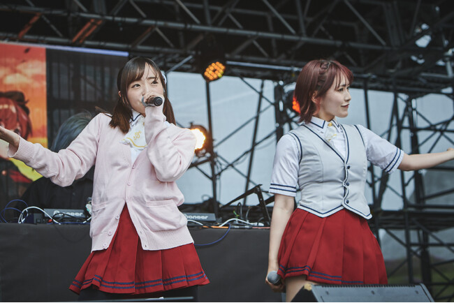 「ライブレボルト」5年振りの単独公演は入場無料！&1500名を圧倒した大盛況の「肉フェス」ステージオフィシャルレポート公開