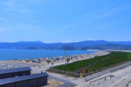 高田松原海水浴場(提供:陸前高田市) 高田松原海水浴場(提供:陸前高田市)