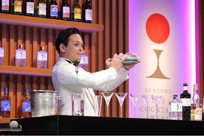 グランドプリンスホテル大阪ベイの「World Gin Day」2024年6月8日（土）-「サントリー　ザ・カクテルアワード2022」カクテルアワード受賞バーテンダー鮎川正徳氏と一夜限りの饗宴