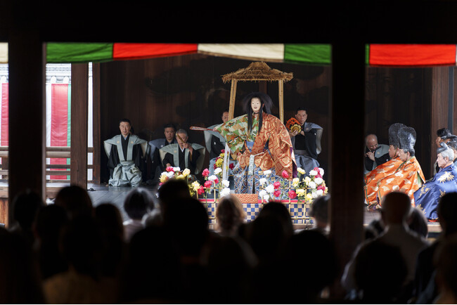 西本願寺「宗祖降誕会(しゅうそごうたんえ)」茶席及び祝賀能のご案内