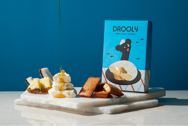 夏を先取り! 南国気分の季節限定味。大阪で人気の【DROOLY(ドローリー)】から、昨年大好評の「フィナンシェ」〔トロピカル＆カマンベールwithハニー〕を数量限定で発売致します！