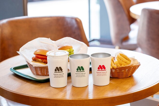 おうちでお店気分が味わえる♪　「モスバーガー」の紙カップそっくりなタンブラー　5/11発売