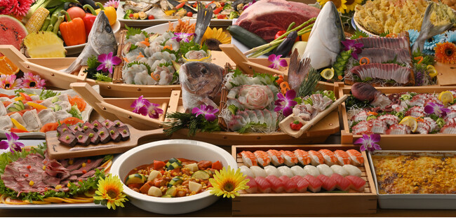 産地だからこそ提供できる「鱸」「ひまわり牛」をはじめ、瀬戸内の鮮魚や夏の讃岐野菜を涼風創作メニューでご用意　休暇村讃岐五色台では、「香川のうまいものビュッフェ～夏～」が６月1日よりスタート