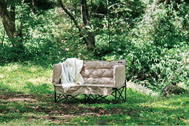 アウトドアの時間をもっと贅沢に。ゆったり快適な座り心地の収束型ソファ「グランベーシック グランプソファ 2 -BD」新発売！