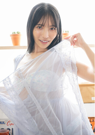 スレンダーボディがまぶしい桜井ういがヤングアニマルWebに登場！
