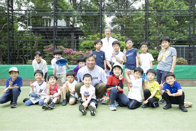 “噛む力をスポーツの力に”　野球教室＆トークショーを実施