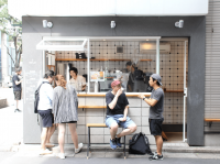 スペシャルティコーヒーショップ「ABOUT LIFE COFFEE BREWERS」10周年！記念グッズを1号店の道玄坂店で5月31日より発売