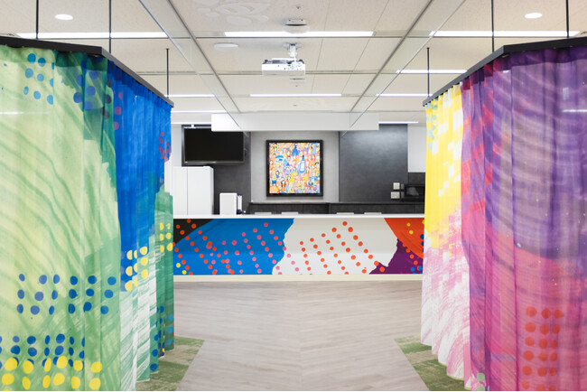ヘラルボニー、ユニリーバ・ジャパン創業60周年を記念し全面改装したオフィスを彩る