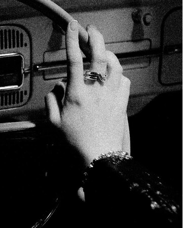 エディション 表参道ヒルズ店では、ロンドンのファインジュエリーブランドOUIEの取り扱いをスタートします。