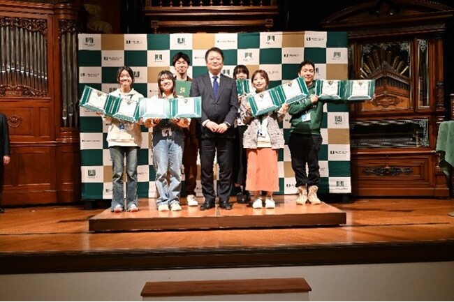 富士五湖地域を２１世紀の「自然首都圏」へと発展させるプロジェクト「Fuji-California Young Artists Expo」「第２回富士五湖サミット」を開催