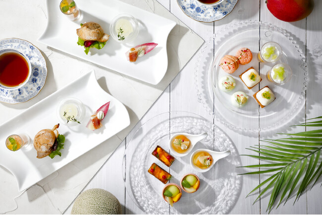 琵琶湖マリオットホテル 「”Melon × Peach × Mango” Summer Fruits Afternoon Tea」を発売
