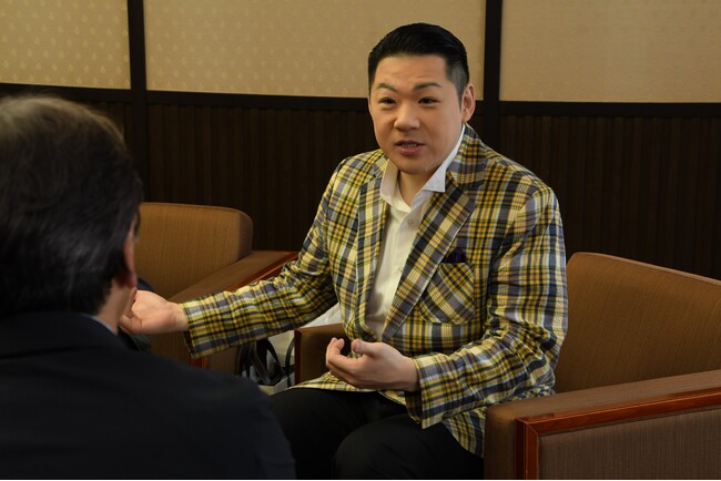 【岐阜県高山市】演歌歌手の大江裕さんが高山市長を表敬訪問