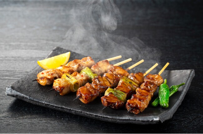 さらに美味しく！国産鶏肉を使用、店内で焼き上げる “国産焼鳥串”をリニューアル