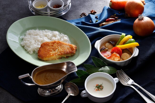 【ホテルニューグランド】暑い夏にはスパイス香る美味しいカレーを！「夏のカレーフェア」（コーヒーハウス ザ・カフェ）