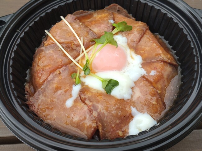 大好評！大分県内のキッチンカーが今年の夏も勢揃い　　　　　　　　　　　　　　　がっつりお肉からひんやりスイーツまで、6月1日より提供開始【別府温泉 杉乃井ホテル】