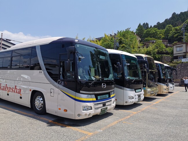 【岐阜県高山市】飛騨高山の有名観光スポットで観光バス流入抑制の実証実験を実施