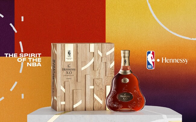 『ヘネシー X.O x NBA シーズン4 限定ギフトボックス』2024年7月17日(水)より数量限定発売