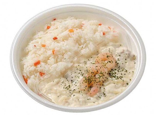 【東京都足立区】6月は食育月間！大好評のセブン‐イレブン×足立区のおいしい給食 コラボ商品「えびクリームライス」を今年も期間限定で販売。楽ベジメニュー「小松菜のバター醤油スパゲティ」も新登場！