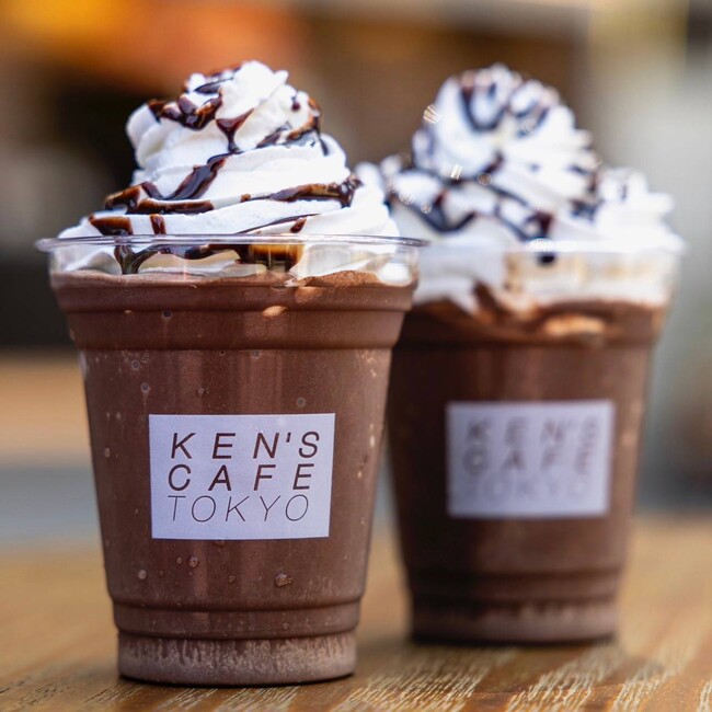【ケンズカフェ東京 TOKYOタワー店】チョコレートを使った夏季限定ドリンクが登場!