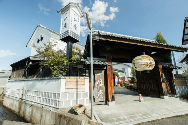【丹波篠山・一休庵】そば粉100％!!香り高く喉ごしの良い十割そばを夏の食材と共に味わう限定メニューの販売を開始。