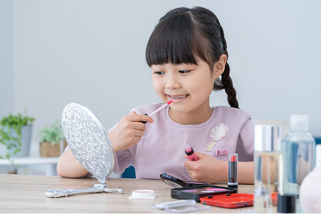 【調査結果】普段メイクをする小中学生は53％、メイク情報は「YouTube」から入手