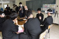 大同メタル工業、東京都立墨田工科高等学校と連携しVRを用いた授業を実施