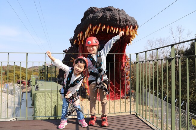 ニジゲンノモリに怪獣襲来！押して集めるスタンプラリーで大自然を駆け巡れ！お子様限定『夏のゴジラスタンプラリー』