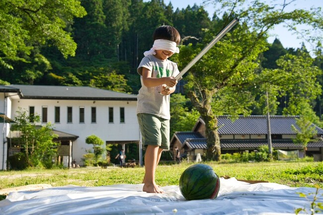 【夏到来！】夏といえば、スイカ割り！楽しく割って、楽しく食べよう！