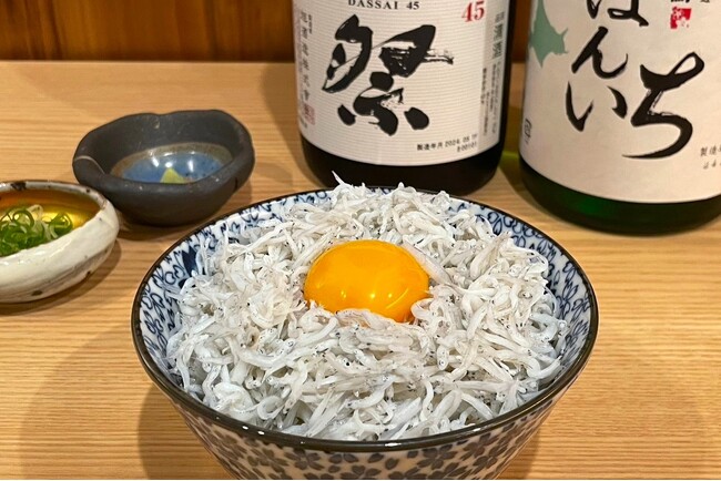 吉川漁港から直送！新鮮なしらすをふんだんに使った釜揚げしらす丼の提供を開始【北海道海鮮 にほんいち】