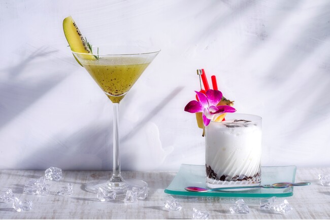 【シェラトン都ホテル大阪】ミルク金時を思わせる夏季限定カクテルや希少な国産ウイスキーの飲み比べセットなど販売