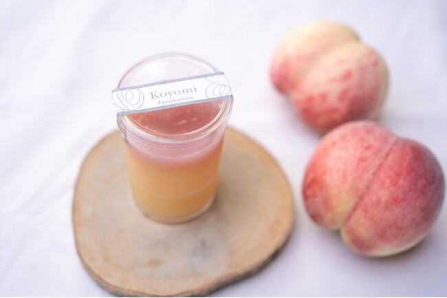 【夏限定】トリプル発酵「チーズくず餅プリン（甘夏）」ぷるぷる食感和スイーツ「白桃のゆらら」を2024年7月2日より販売開始。