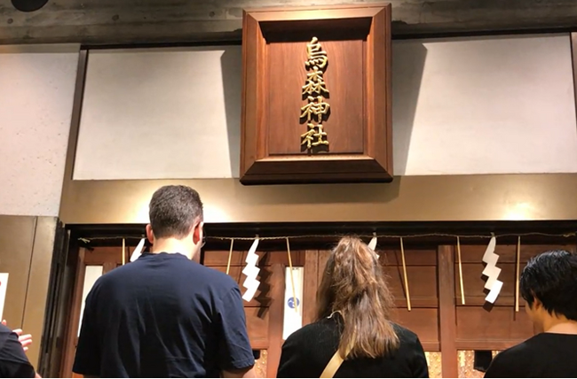 アサヒ×テーブルクロス×スナック横丁、訪日外国人に向けたナイトカルチャ―拡充に向け３社共創街歩き×居酒屋×スナックを巡る新たなナイトツアーを開始