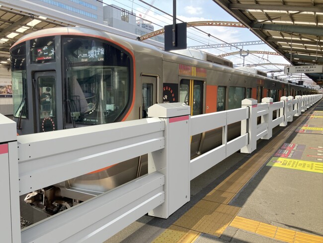 西九条駅１番のりばの「改良型可動式ホーム柵」使用開始について