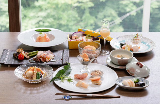 世界でここだけ？！食前杯、前菜からメイン、デザートまで全て桃づくしの「桃会席」プラン予約開始！