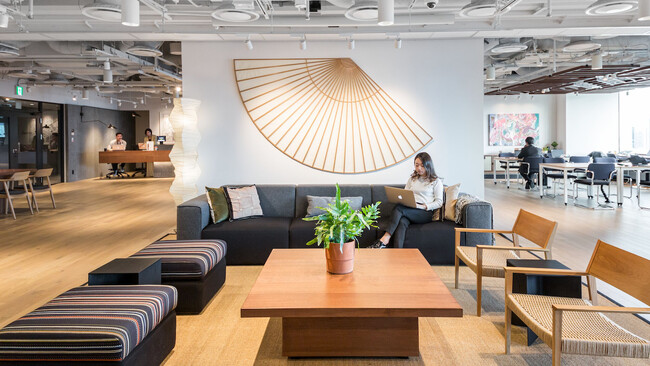 LumApps株式会社、WeWorkリンクスクエア新宿に東京オフィスを移転