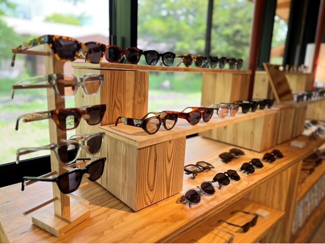 スウェーデン・ストックホルム発のアイウェア「Monokel Eyewear」日本初となるフルモデル20種類の展示販売を軽井沢コモングラウンズにて開催中