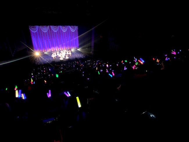 LOVE 16thシングル「呪って呪って」発売記念サンリオスペシャルライブをTheater H(東京)にて開催！シナモロールとキュートなコラボパフォーマンスを披露！
