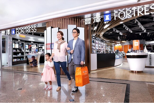 香港最大手家電量販店「FORTRESS 豐澤」「BROADWAY 百老滙」、超浸透テクノロジー(TM)️搭載のヘアトリートメント浸透促進器「CARE PRO DEEP」を販売開始