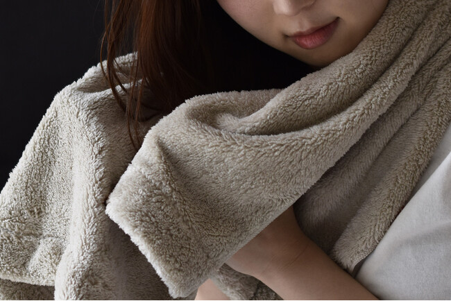 まるでドライヤー！な超吸水ヘアドライタオル「風のないドライヤー」が新発売。｜TRANPARAN