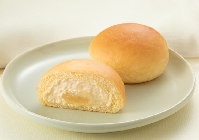 【ファミリーマート限定】昨夏好評のフレーバーがさらにおいしくリニューアル「冷やして食べる とろけるくりーむパン 怪獣レモン」7月23日（火）発売