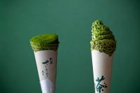 【熱海さとり本店】お濃茶クレープ、オープン6ヶ月で累計3万個突破！　夏季限定『冷やしお濃茶クレープ』2種、7/27より販売開始