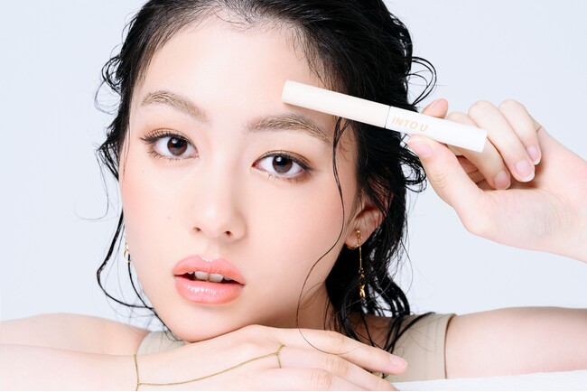 眉毛こそ、口ほどにモノを言う!ファッションや気分に合わせて楽しむおしゃれ眉カラーが新発売
