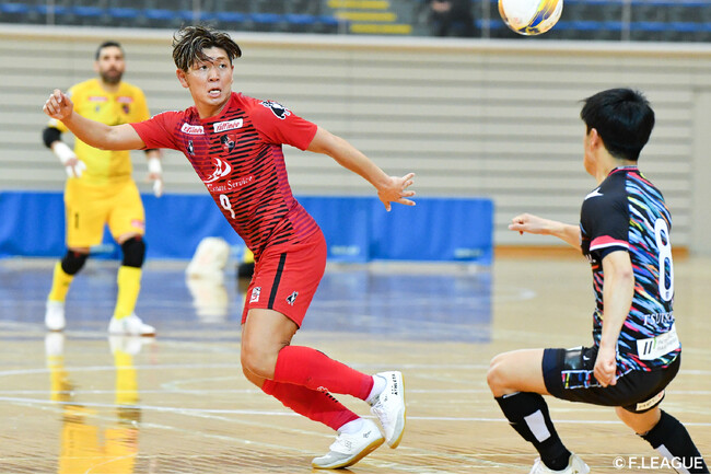 本石猛裕（バルドラール浦安）がＦリーグ通算100試合出場を達成！【Ｆリーグ2024-2025】今こそ最高のフットサルを