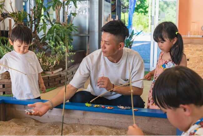 【愛知県美浜町】海沿いのアウトドア施設で家族一緒に楽しめる新アクティビティ『レスキューフィッシング』がスタート！挑戦して豪華景品をゲットしよう！「WOOD DESIGN PARK野間」