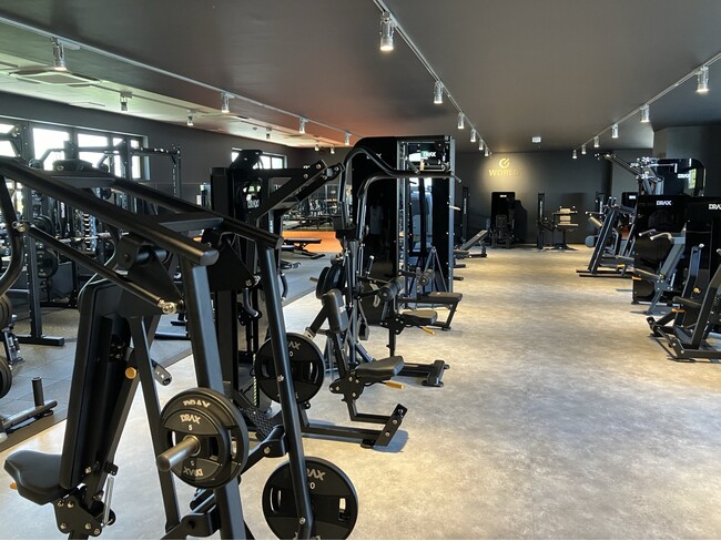 24時間営業・年中無休マシン特化型フィットネスジム『ワールドプラスジム寝屋川点野店』がオープン