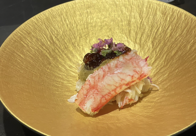 北海道産の毛蟹が破格の原価!|1日限定10食|8月限定で絶品江戸前寿司コースを提供!