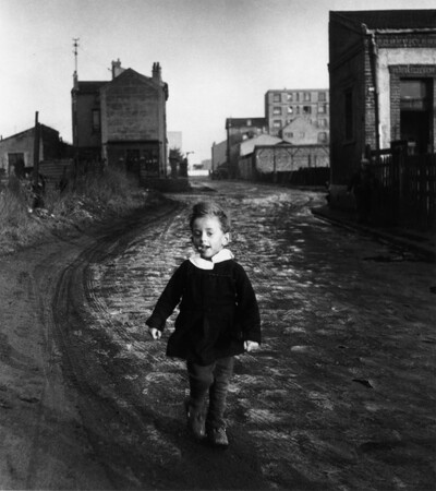 フジフイルム スクエア 写真歴史博物館 企画写真展　ロベール・ドアノー写真展　第一部「パリ郊外 ～城壁の外側～」