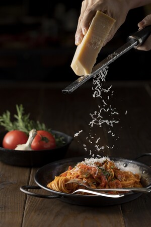 【仙台ロイヤルパークホテル】食欲の秋にぴったりな“ローストビーフ＆パスタとスイーツ食べ放題ランチ”が登場／オールデイダイニング「シェフズ テラス」